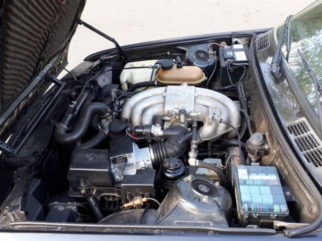 BMW 325i
