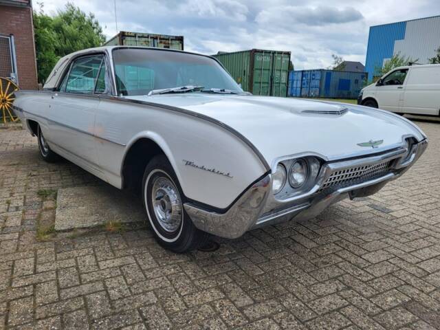 Ford Thunderbird Landau Coupe