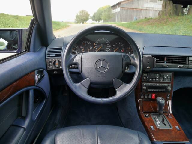 Mercedes-Benz SL 320