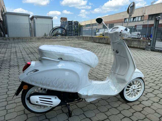 Piaggio Vespa Sprint 125 Justin Bieber