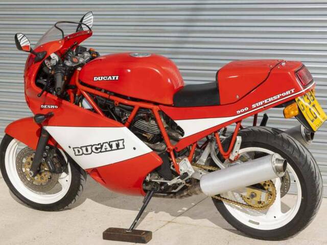 Ducati 900 Supersport