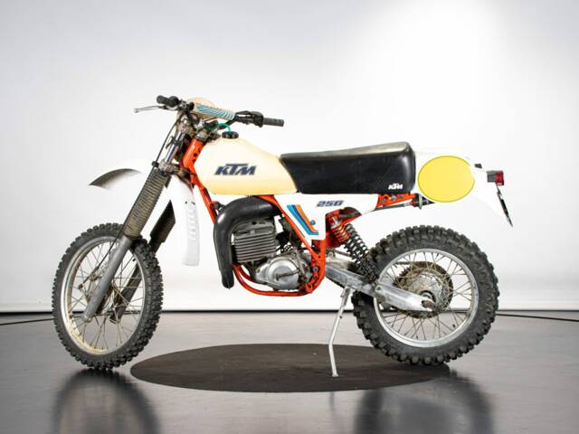KTM GS 250