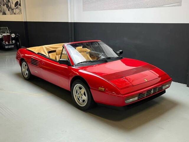 Ferrari Mondial T