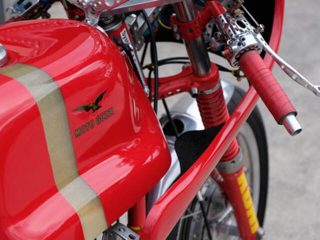 Moto Guzzi V7 850 GT