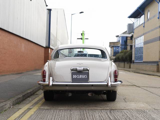 Jaguar Mk X 4.2