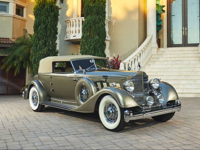 Image 1/50 of Packard Twelve (1934)