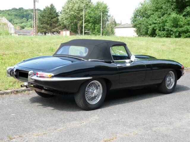 Jaguar E-Type 3.8