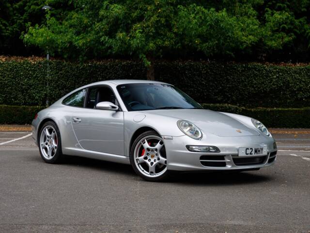 Bild 1/50 von Porsche 911 Carrera (2004)