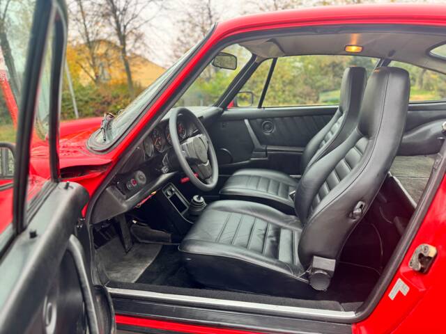 Porsche 911 Turbo 3.3