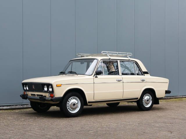 Image 1/59 de Lada 1300 (1990)