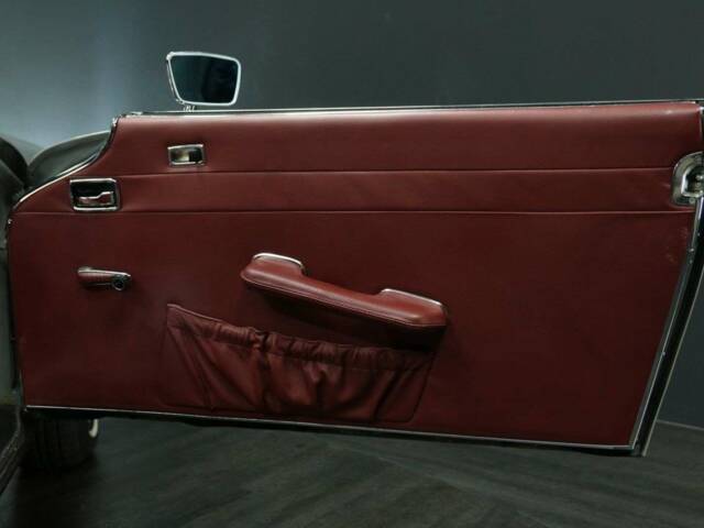 Mercedes-Benz 250 SL