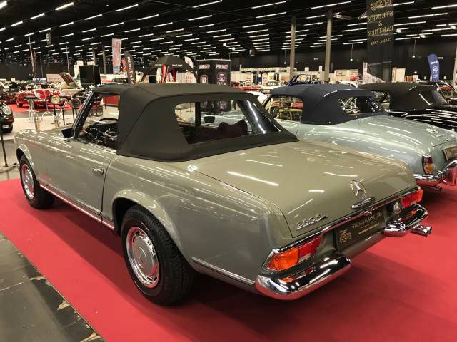 Mercedes-Benz 280 SL