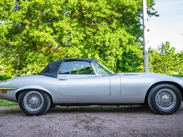 Jaguar E-Type V12