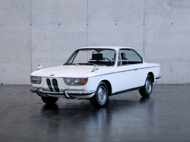 Image 1/23 of BMW 2000 C (1966)