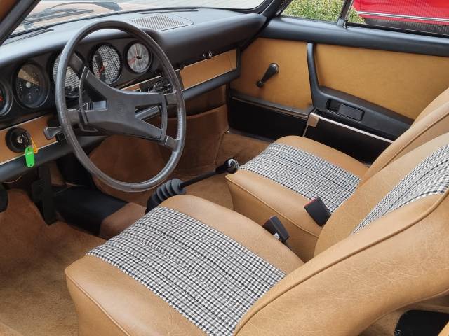 Porsche 911 2.4 T