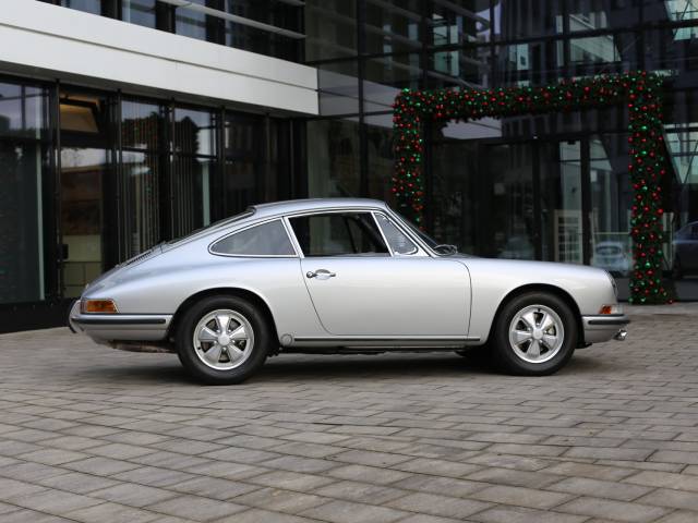 Porsche 911 2.0 S