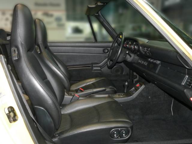 Porsche 911 Carrera
