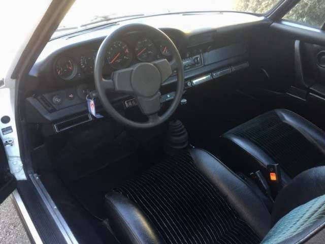 Porsche 911 Carrera 3.0