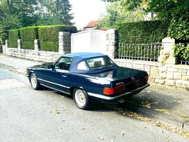 Image 1/21 of Mercedes-Benz 280 SL (1985)