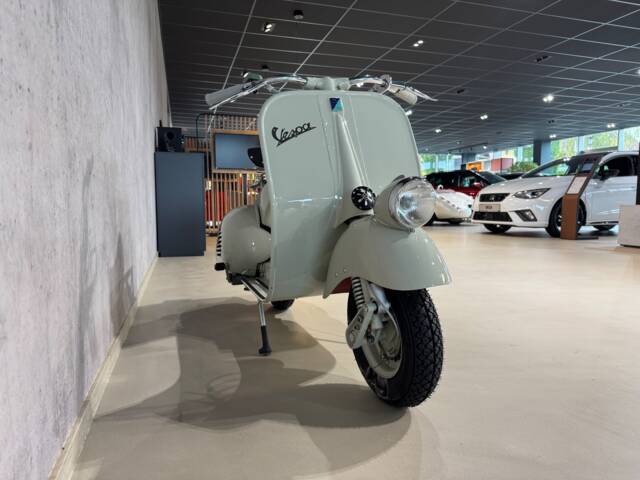 Piaggio Vespa 125