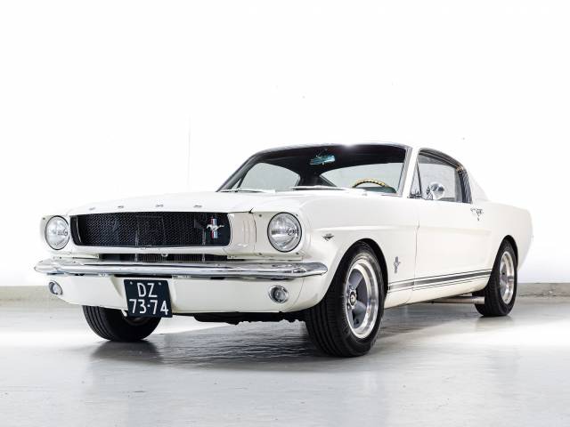 Afbeelding 1/41 van Ford Mustang GT (1965)