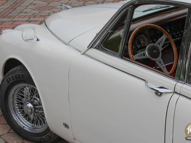 Jaguar Mk II 3.8