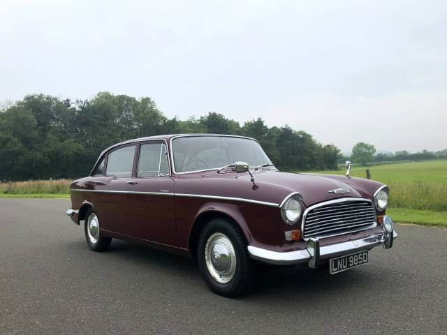 Image 1/17 of Humber Hawk (1966)