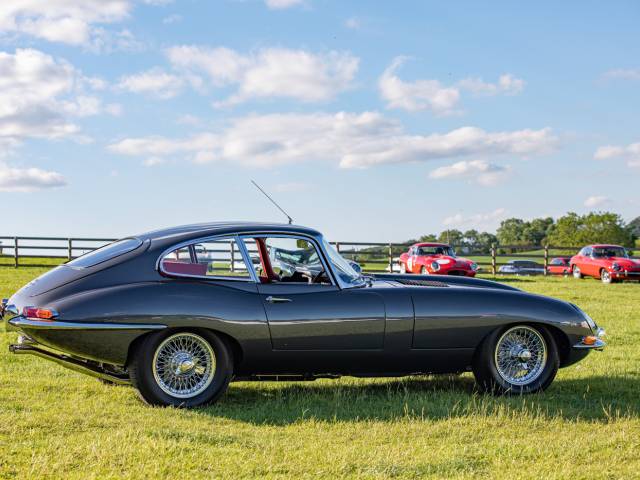 Jaguar E-Type 4.2