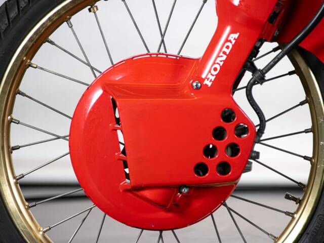 Honda NX 650 Dominator