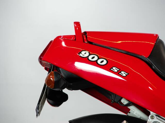Ducati 900 SS