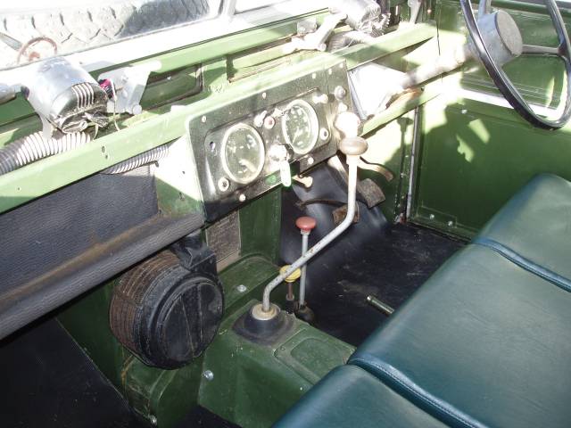 Land Rover 86
