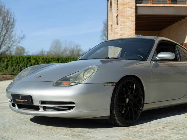 Porsche 911 Carrera 4