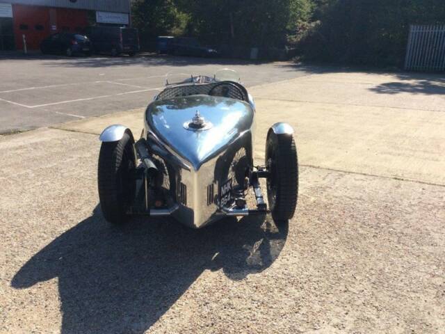 Austin 12