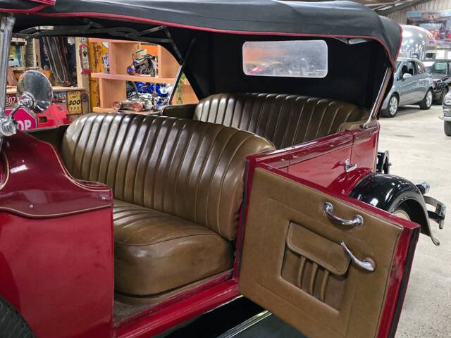 Pierce-Arrow Modell 43