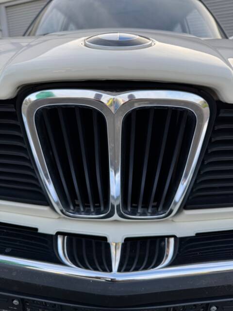 BMW 518