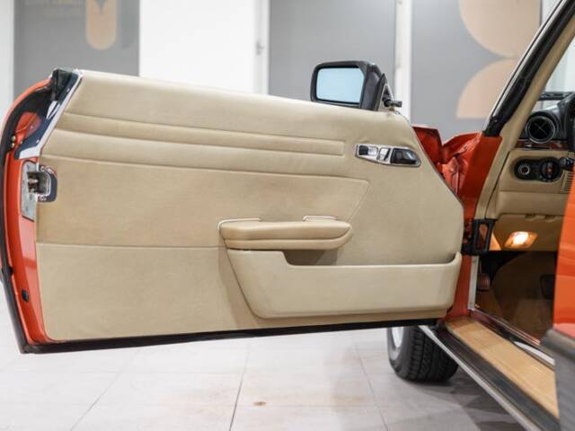 Mercedes-Benz 500 SLC