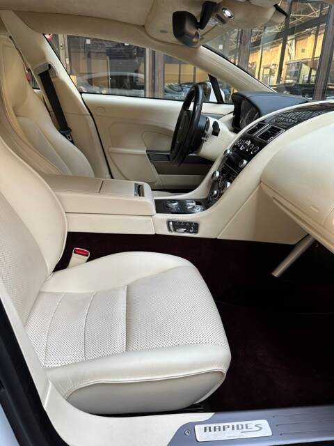 Aston Martin Rapide S