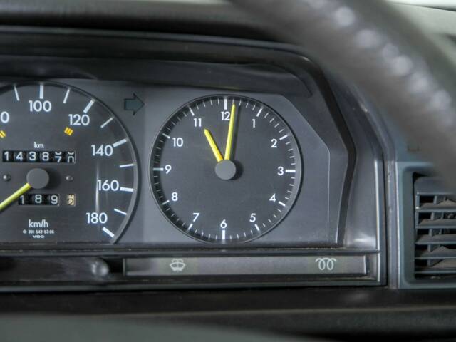 Mercedes-Benz 190 D