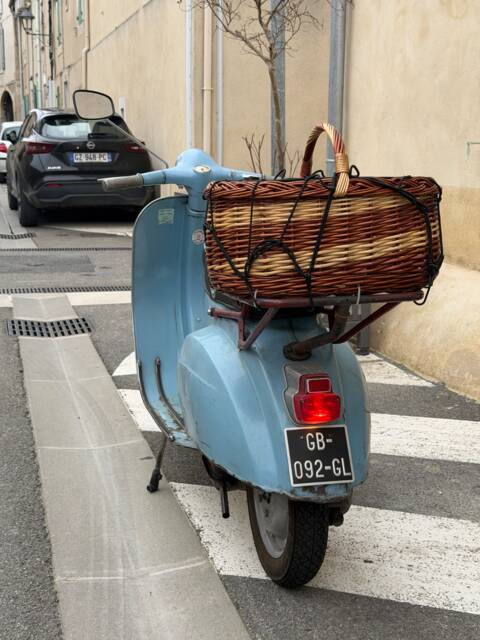 Piaggio Vespa 90