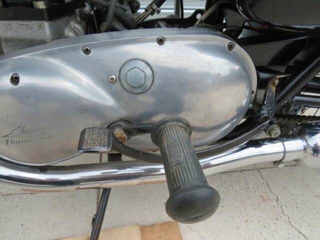 Triumph 6T Thunderbird