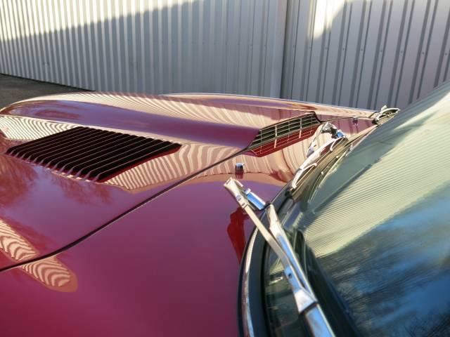 Jaguar E-Type 4.2