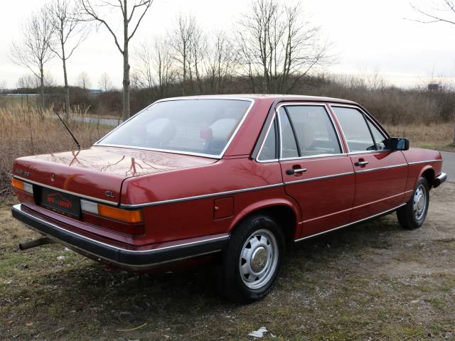 Audi 100