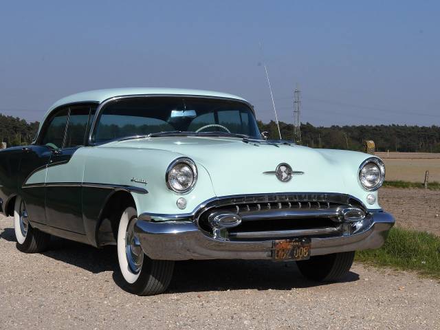 Image 1/40 de Oldsmobile Super 88 (1955)