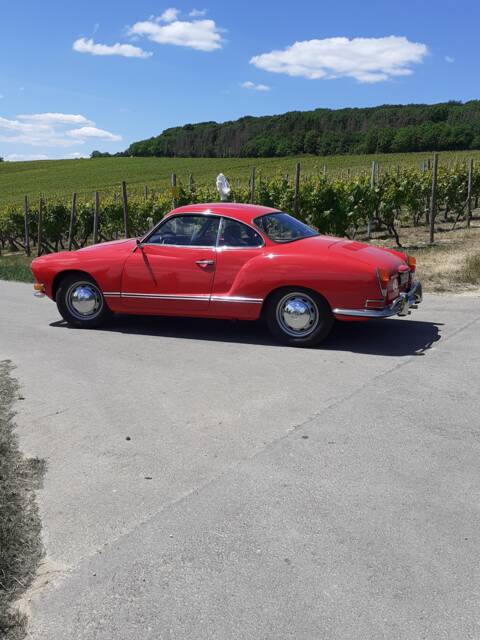 Image 1/4 of Volkswagen Karmann Ghia 1600 (1971)