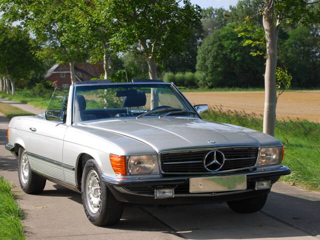 Imagen 1/96 de Mercedes-Benz 280 SL (1982)