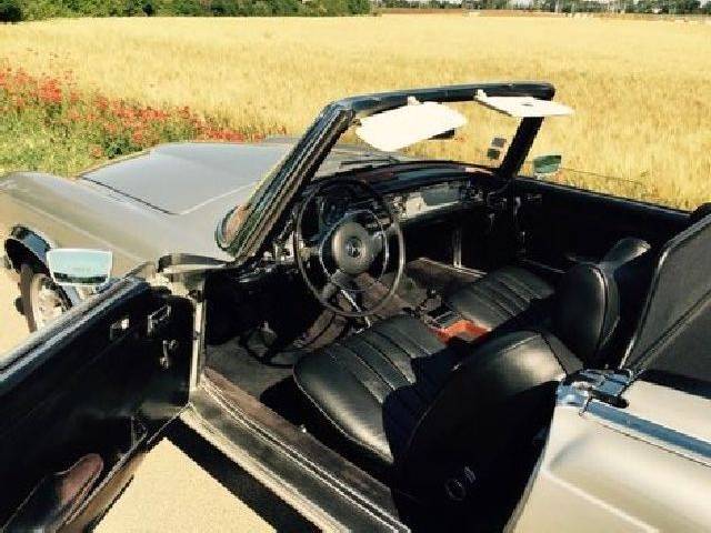 Mercedes-Benz 280 SL