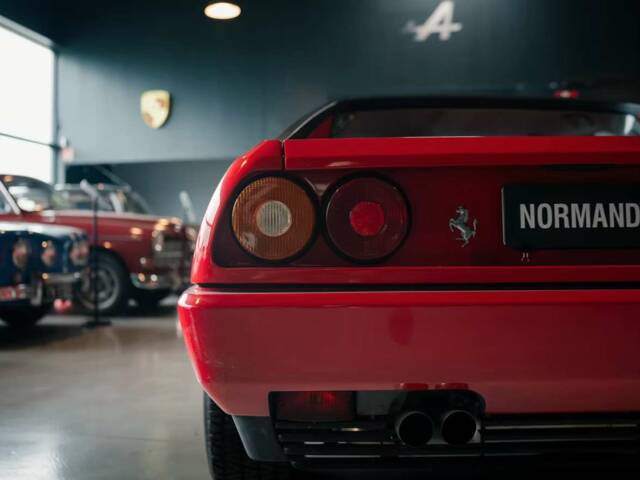 Ferrari Mondial 3.2