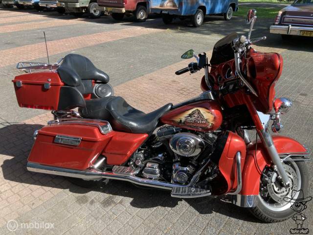 Harley-Davidson FLHTC Electra Glide Classic