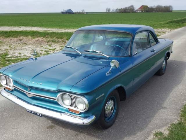 Image 1/23 of Chevrolet Corvair Monza (1964)