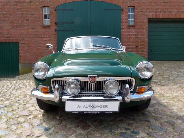 MG MGC